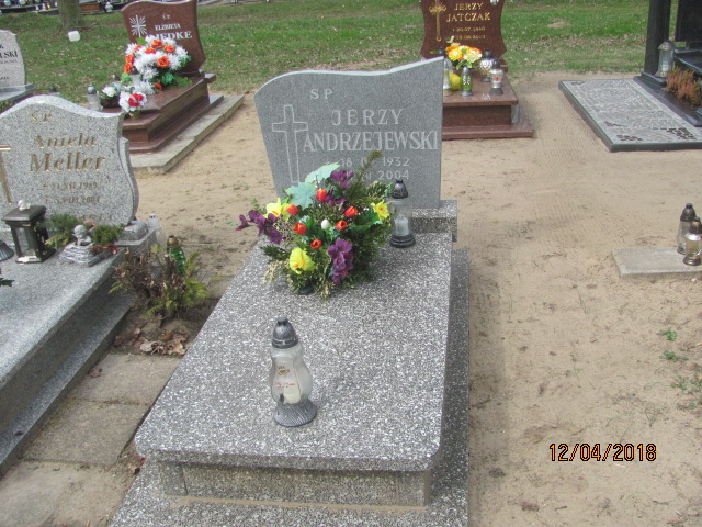 Grób Jerzy Andrzejewski
