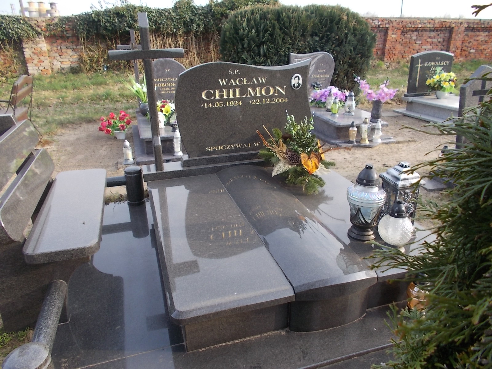 Grób JADWIGA CHILMON